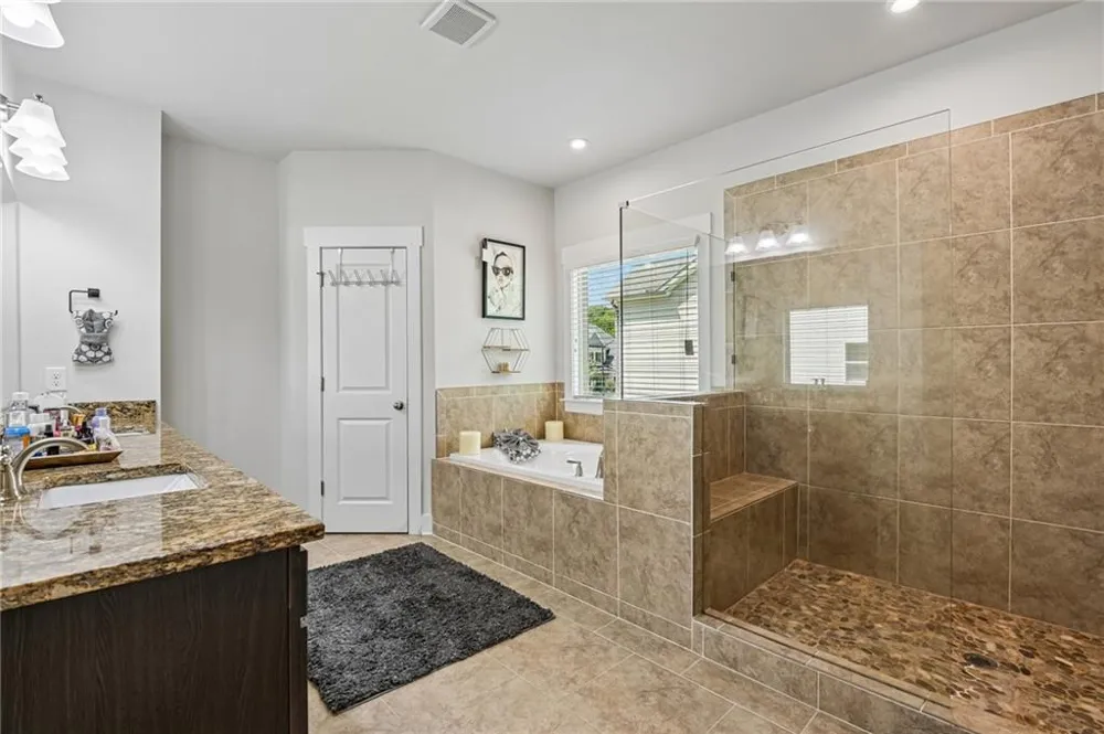 606 Taymack W Woodstock, GA 30188