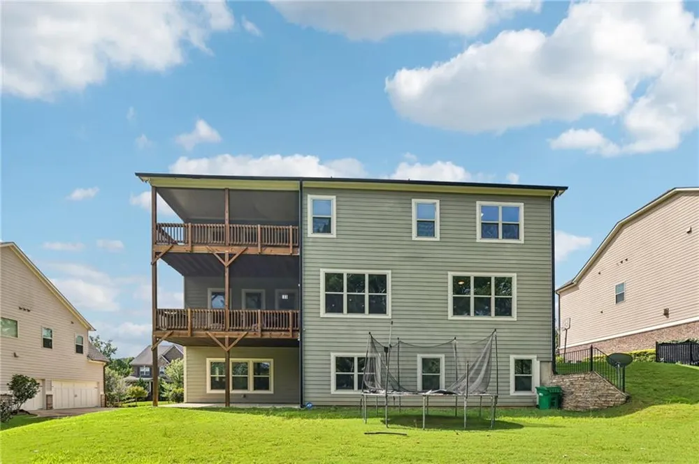 606 Taymack W Woodstock, GA 30188
