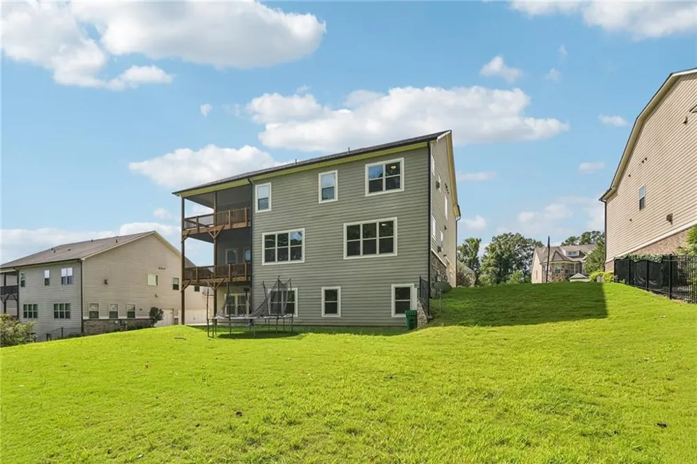 606 Taymack W Woodstock, GA 30188