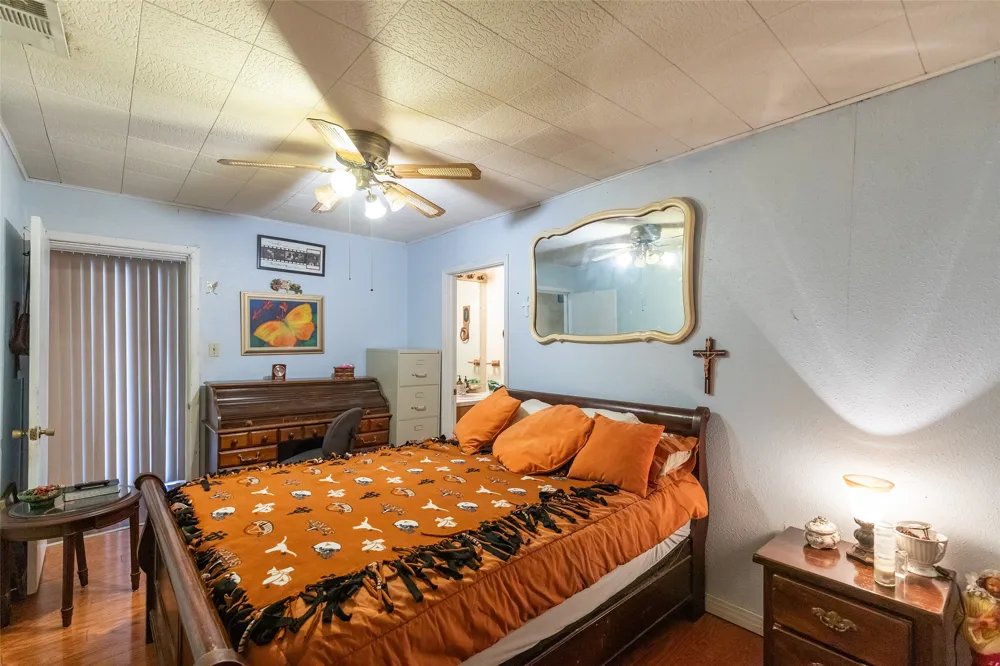 311 S Berthelot Street Stamford, TX 79553