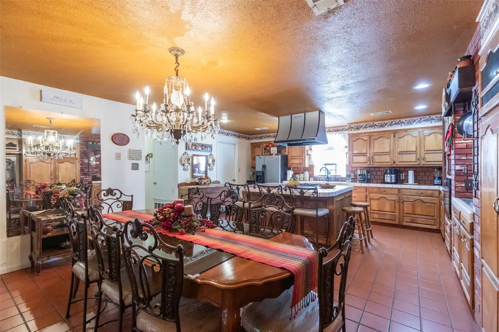 311 S Berthelot Street Stamford, TX 79553