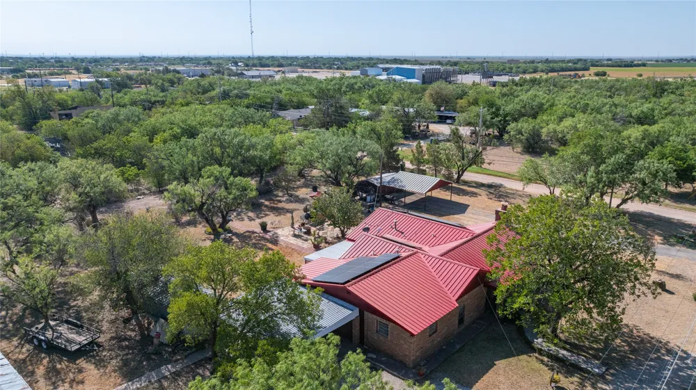 311 S Berthelot Street Stamford, TX 79553