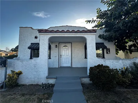 1223 W 64th