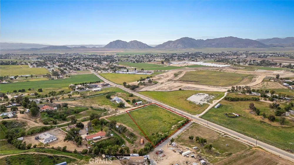 Contour Nuevo/Lakeview, CA 92567