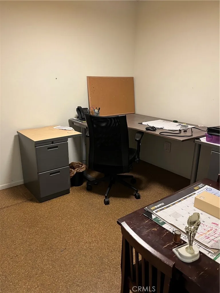 17306 Roseton Artesia, CA 90701