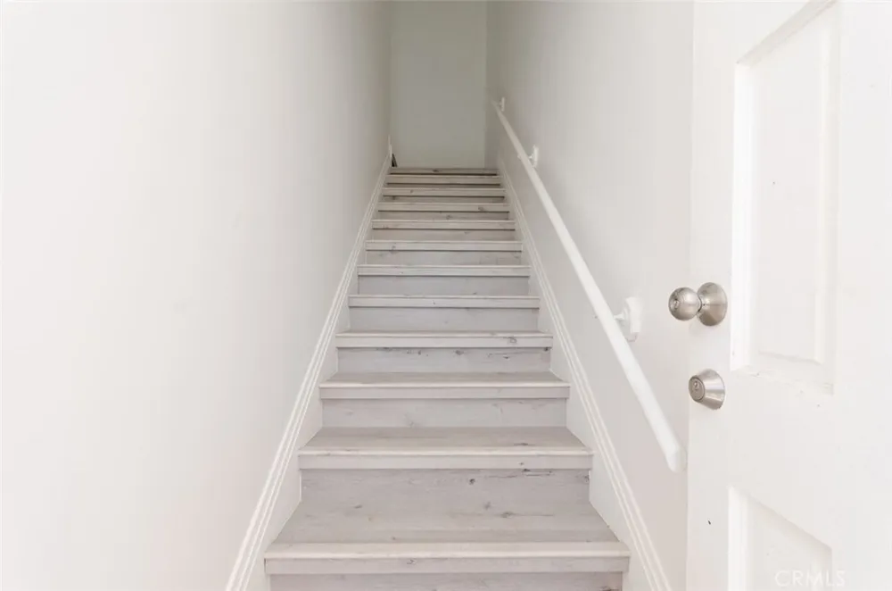 517 W 42nd Los Angeles, CA 90037