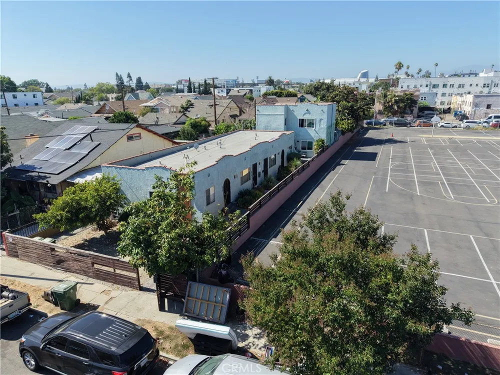 517 W 42nd Los Angeles, CA 90037