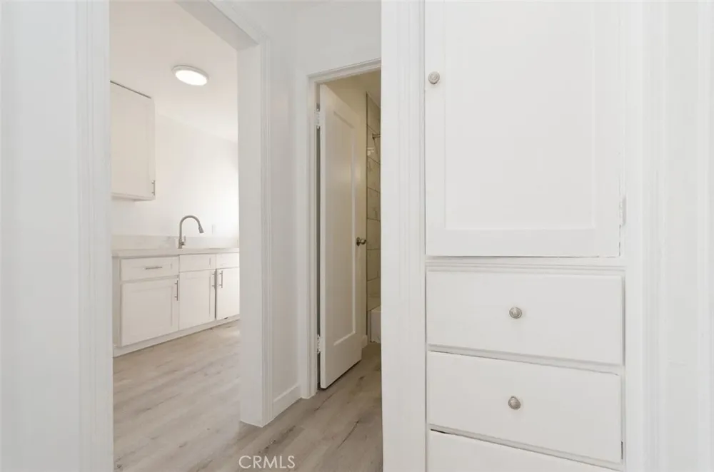 517 W 42nd Los Angeles, CA 90037