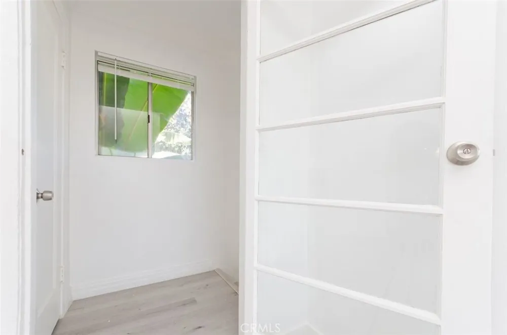 517 W 42nd Los Angeles, CA 90037