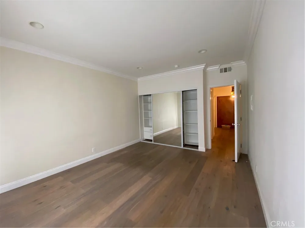 1740 Malcolm #201 Los Angeles, CA 90024