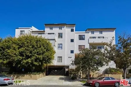 1740 Malcolm #201 Los Angeles, CA 90024