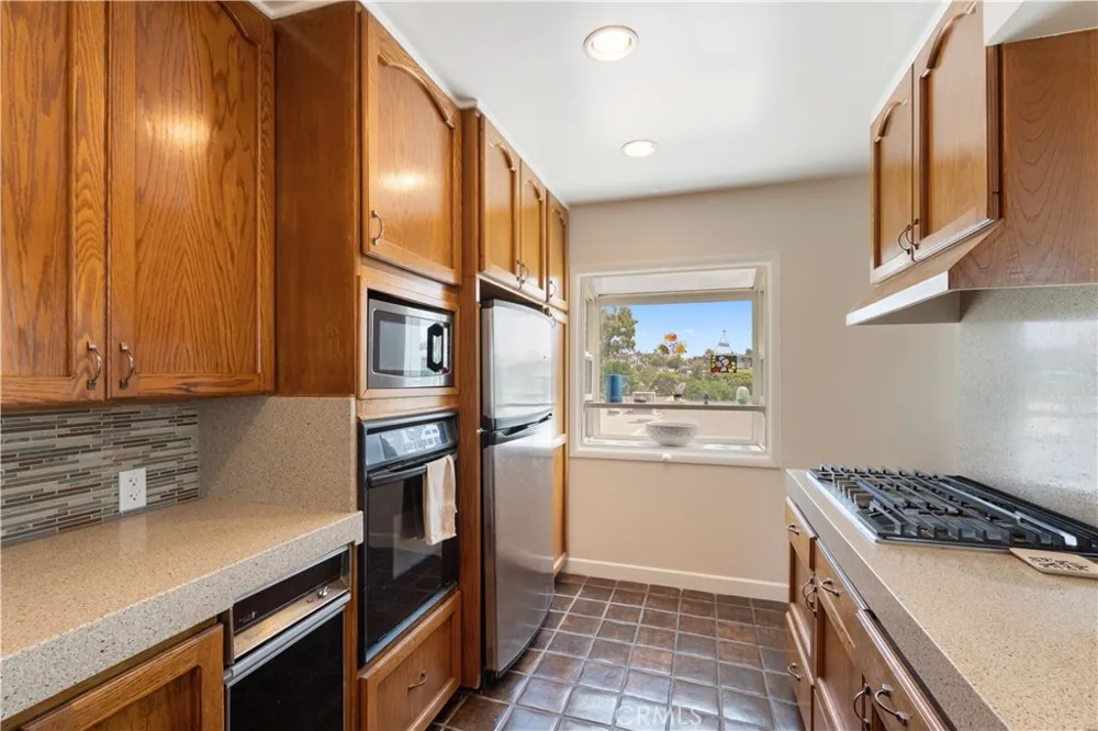 409 16th Street Manhattan Beach, CA 90266