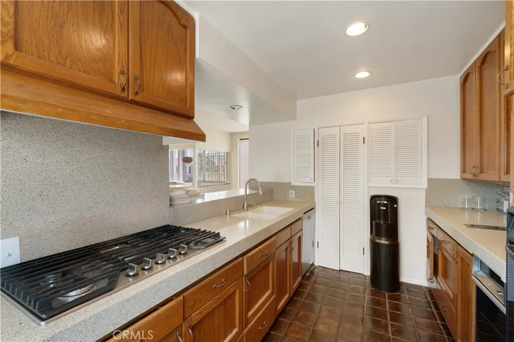 409 16th Street Manhattan Beach, CA 90266