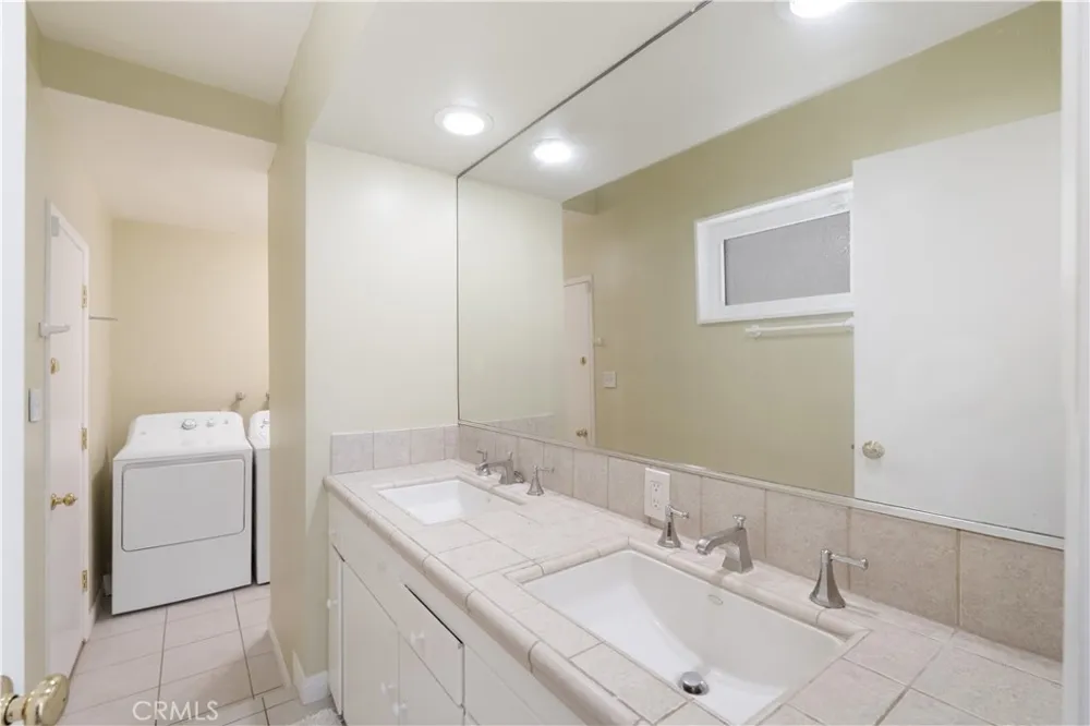 409 16th Street Manhattan Beach, CA 90266