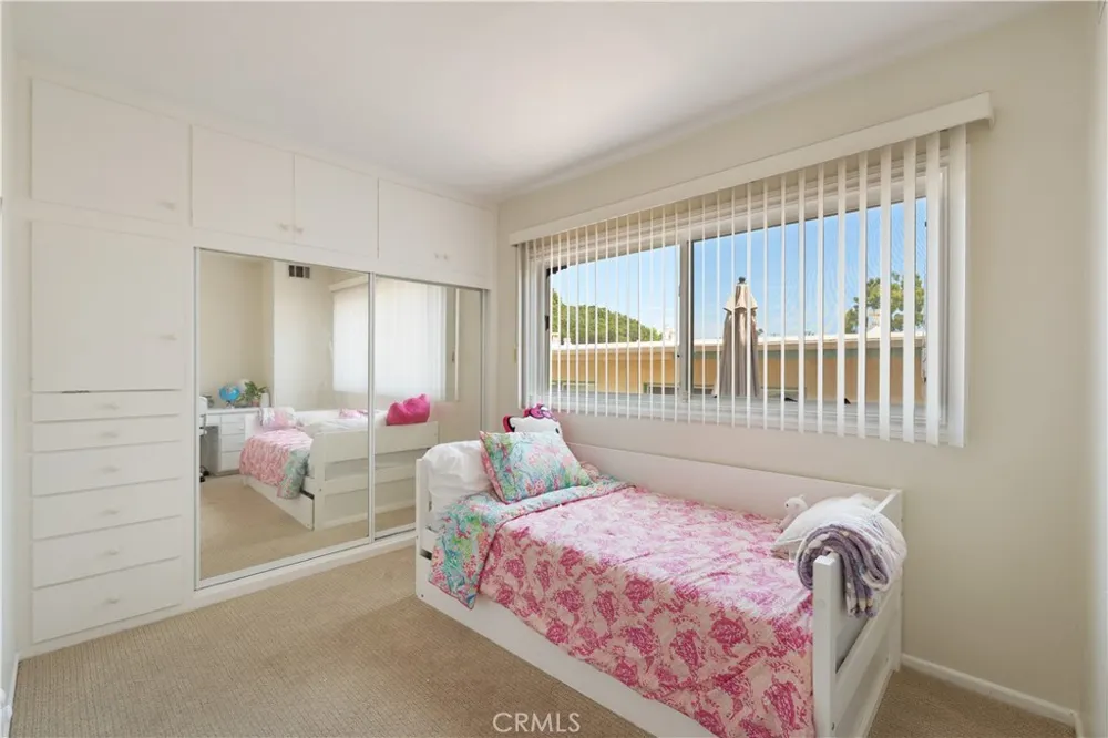 409 16th Street Manhattan Beach, CA 90266