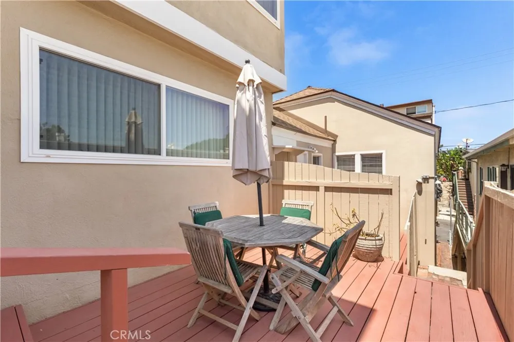 409 16th Street Manhattan Beach, CA 90266
