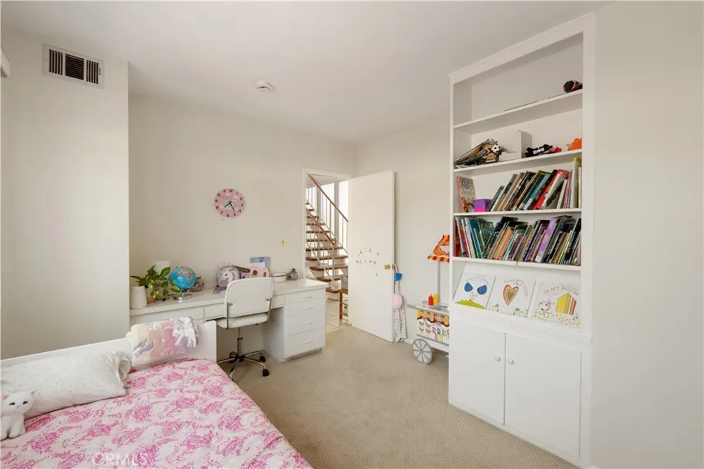 409 16th Street Manhattan Beach, CA 90266