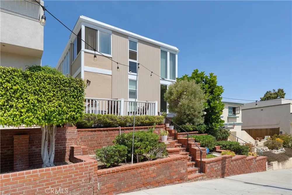 409 16th Street Manhattan Beach, CA 90266
