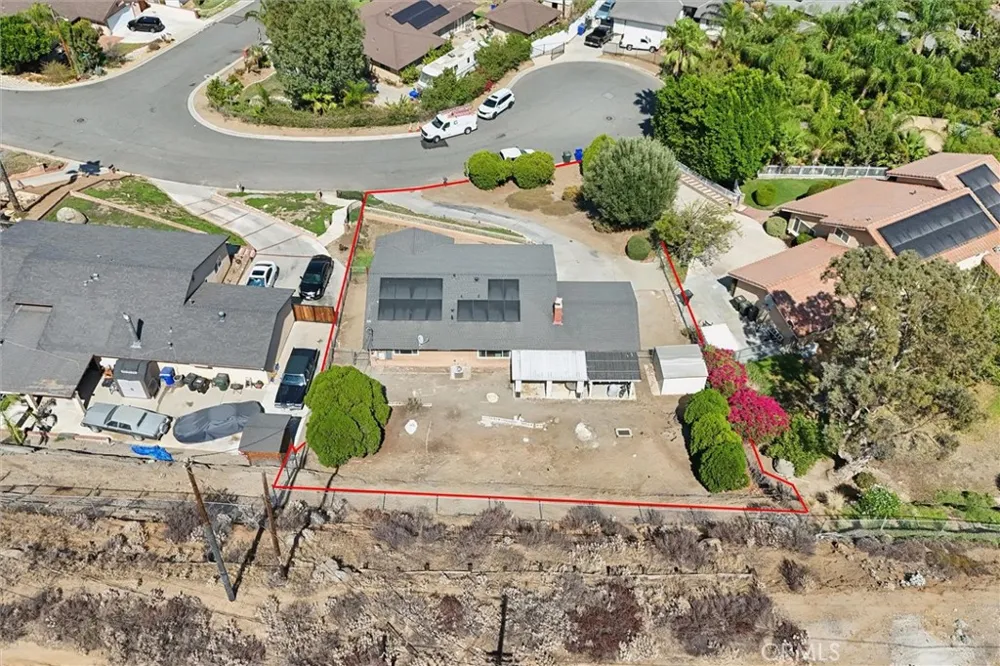 5435 Pinto Jurupa Valley, CA 92509