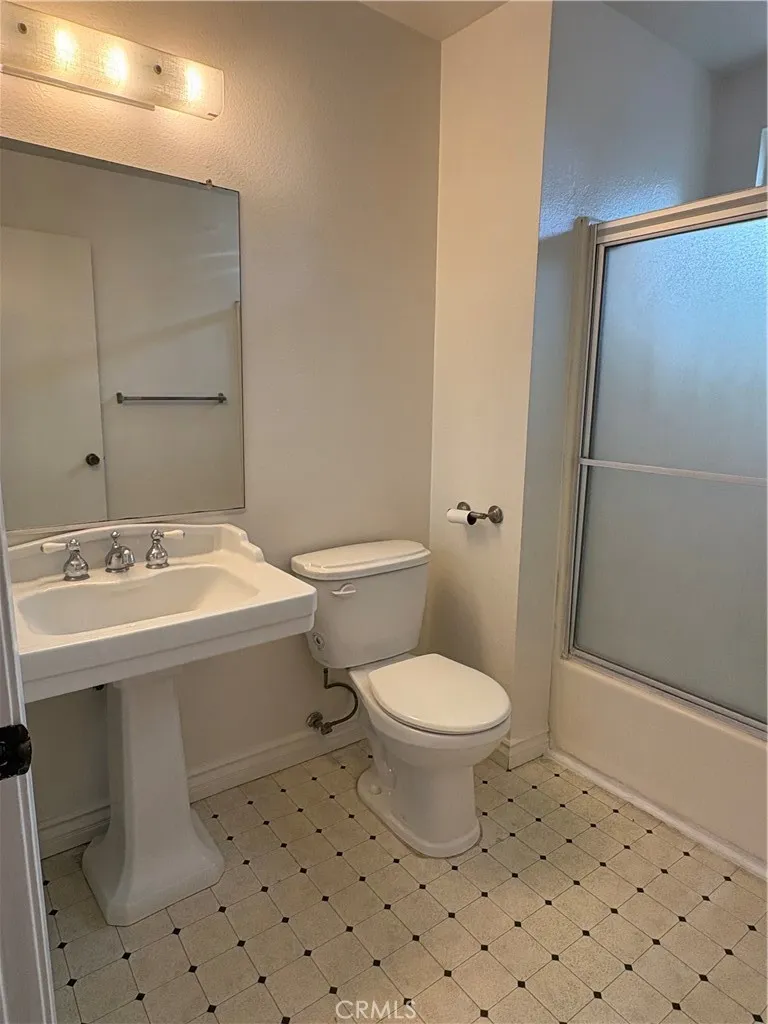 1506 Lomita Blvd Harbor City, CA 90710