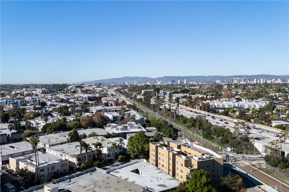 3734 S Canfield Ave #330 Los Angeles, CA 90034