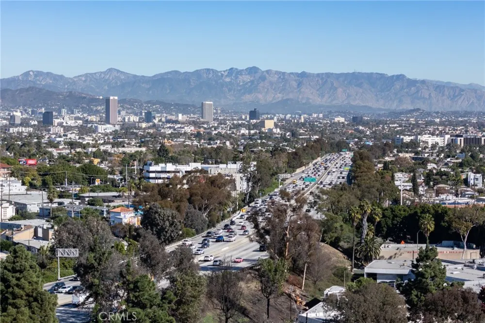 3734 S Canfield Ave #330 Los Angeles, CA 90034