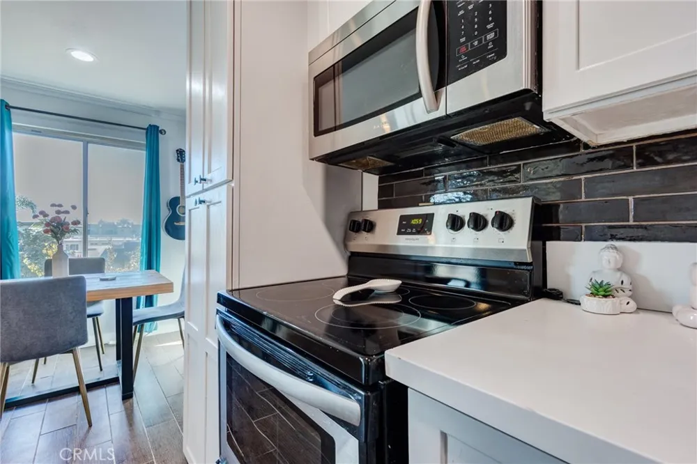 3734 S Canfield Ave #330 Los Angeles, CA 90034