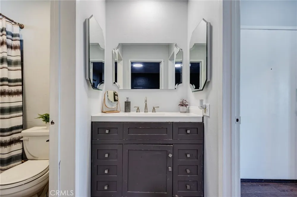 3734 S Canfield Ave #330 Los Angeles, CA 90034