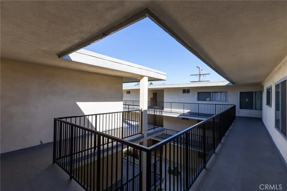 3734 S Canfield Ave #330 Los Angeles, CA 90034