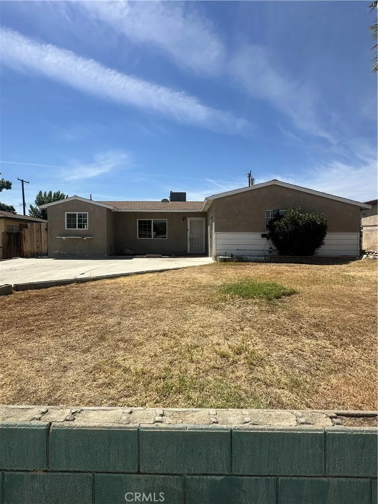 912 Meadows Bakersfield, CA 93306