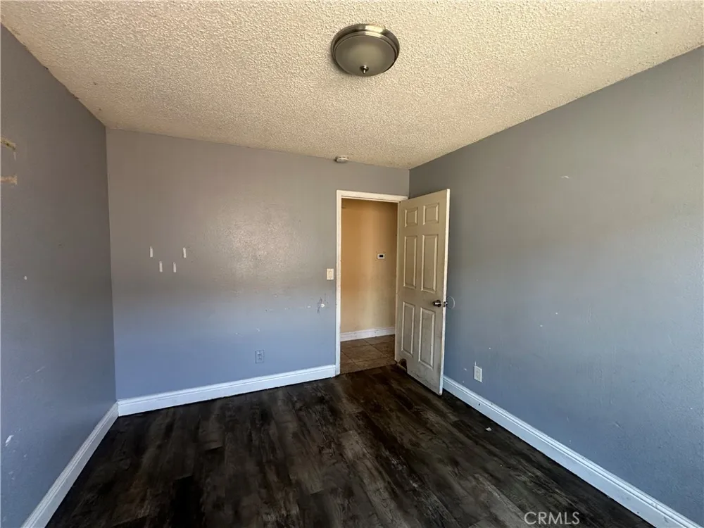 912 Meadows Bakersfield, CA 93306