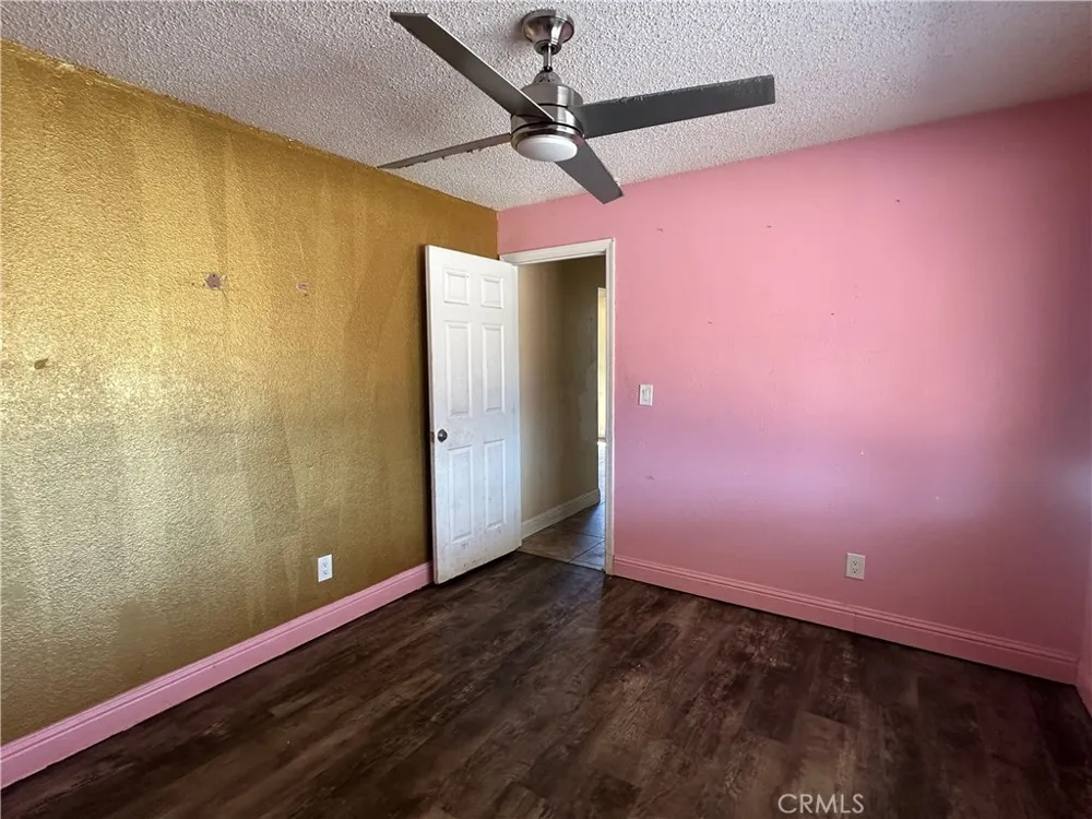 912 Meadows Bakersfield, CA 93306