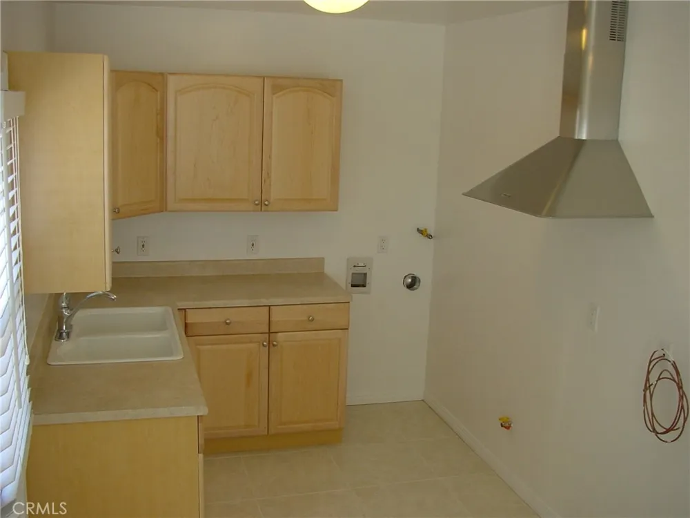 1547 Del Amo Boulevard Torrance, CA 90501