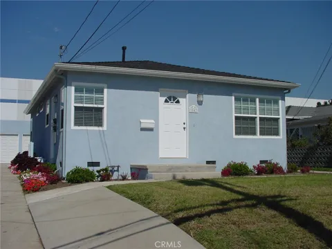 1547 Del Amo Boulevard