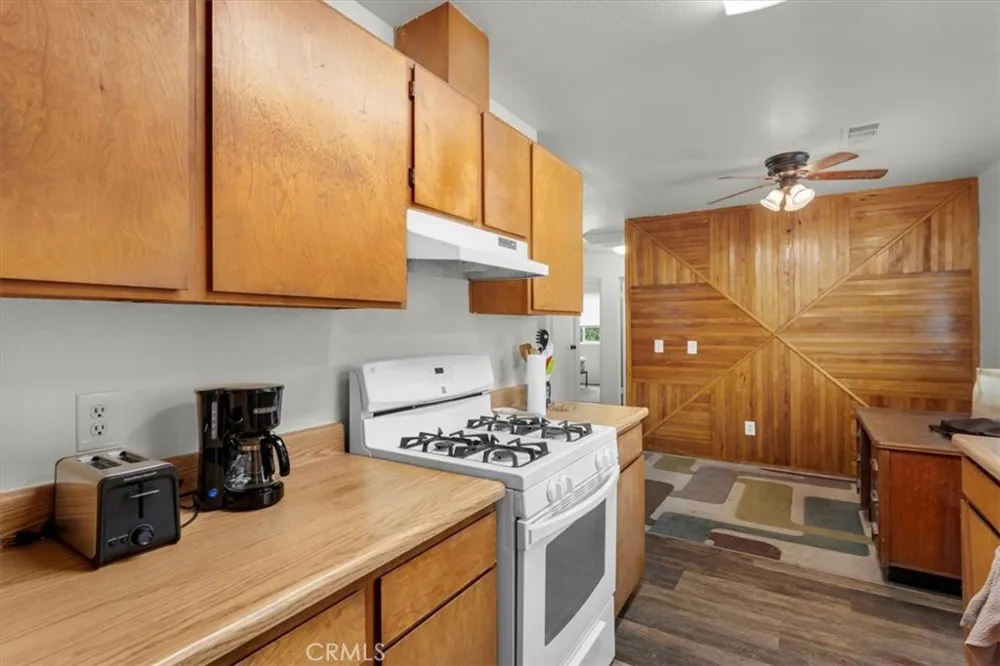 102 Ventura Avenue Gerber, CA 96035