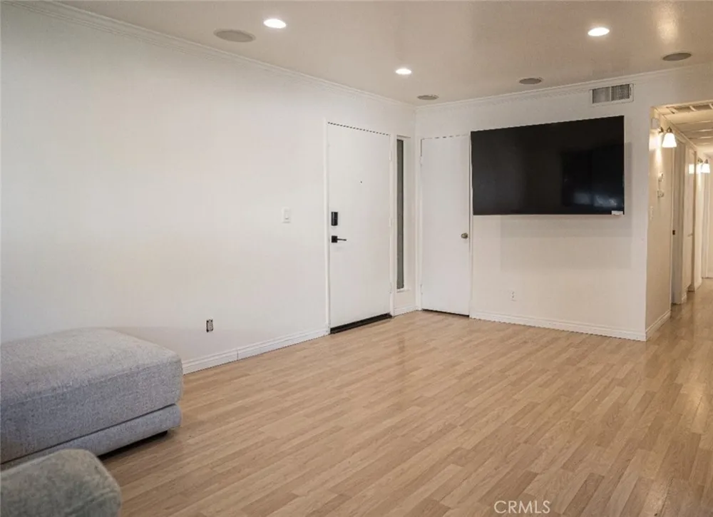 18185 W Sundowner Way #837 Canyon Country, CA 91387