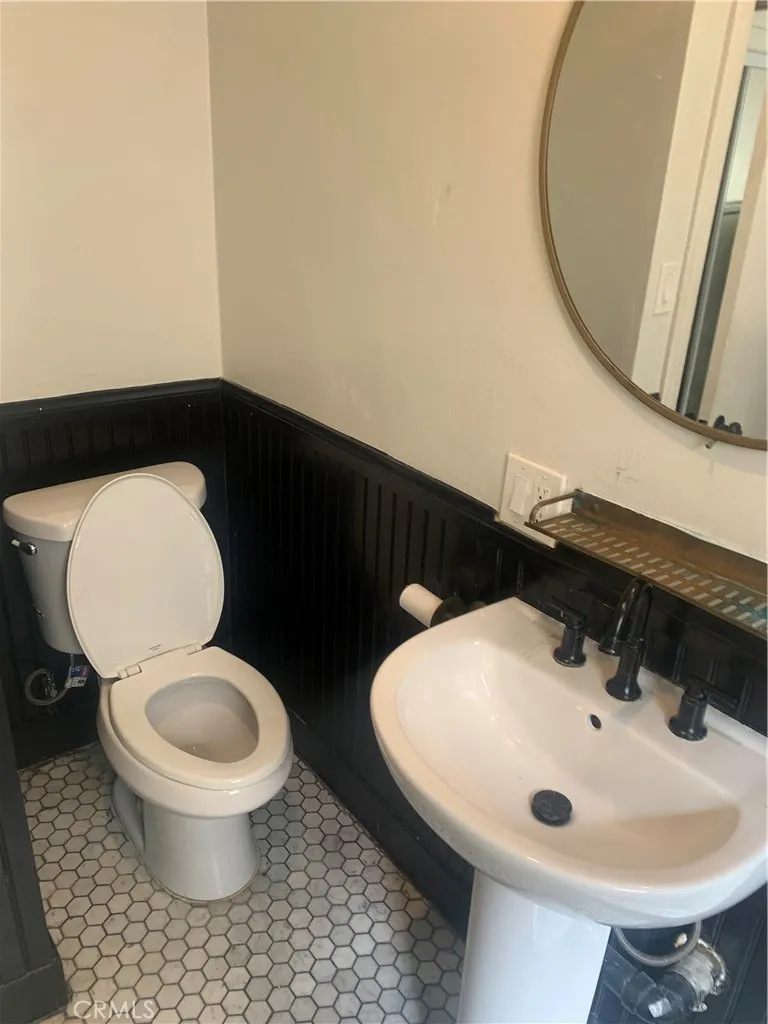 1145 S New Hampshire #3 Los Angeles, CA 90006