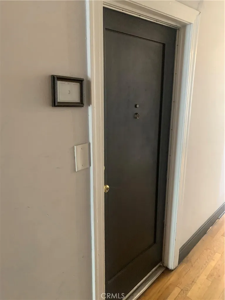 1145 S New Hampshire #3 Los Angeles, CA 90006