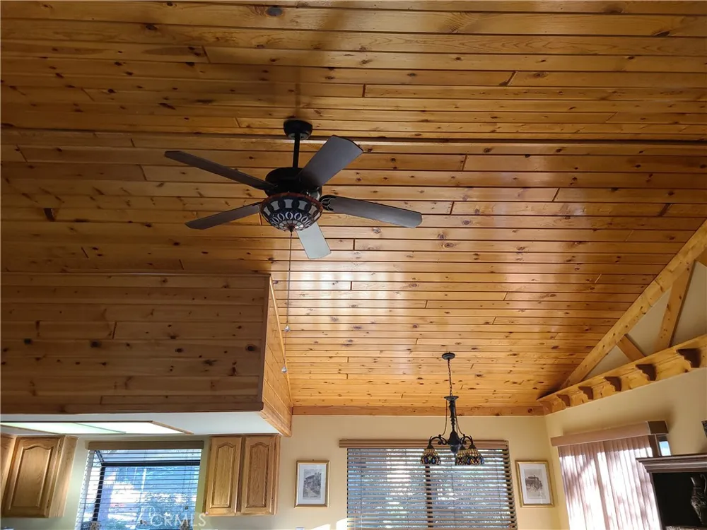 15329 Acacia Way Pine Mountain Club, CA 93222