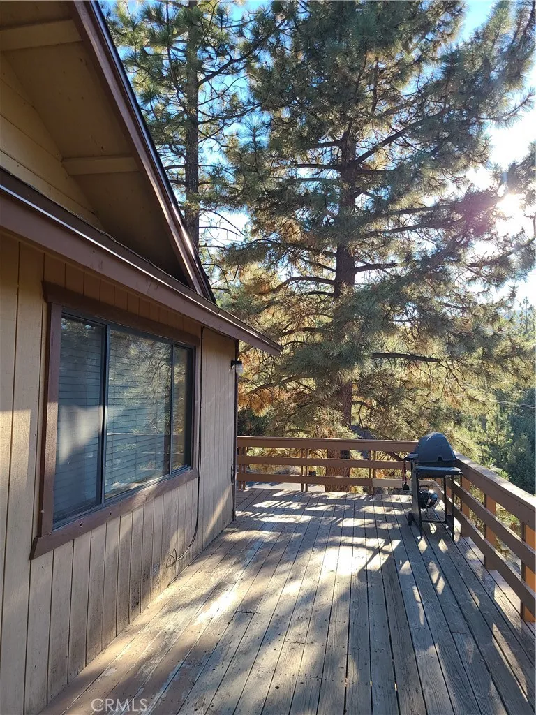 15329 Acacia Way Pine Mountain Club, CA 93222