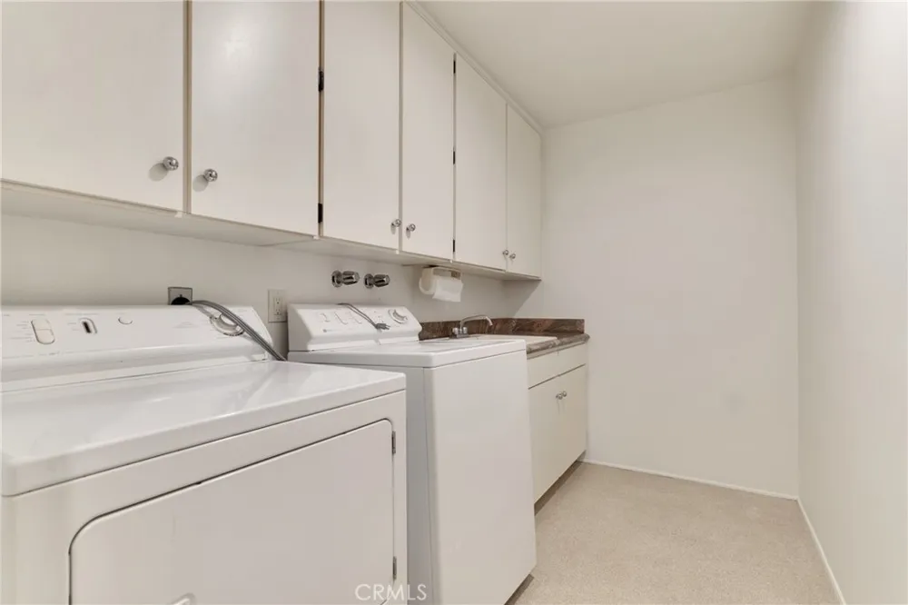 2197 Century Hill Los Angeles, CA 90067