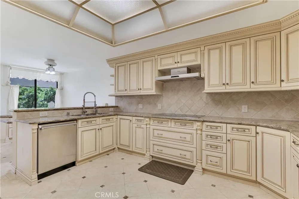 2197 Century Hill Los Angeles, CA 90067