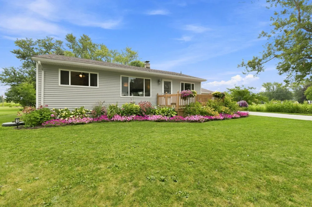 5530 Newport South Road Newport, MI 48166