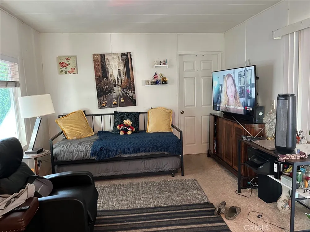 201 E Arrow Highway #70 Glendora, CA 91740