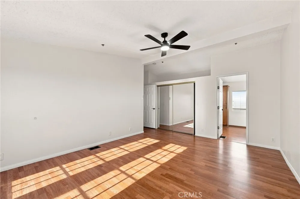 13691 Gavina #625 Sylmar, CA 91342