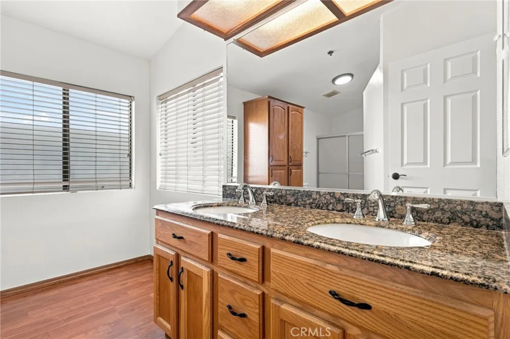 13691 Gavina #625 Sylmar, CA 91342