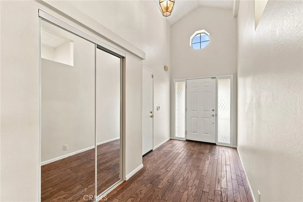 13691 Gavina #625 Sylmar, CA 91342