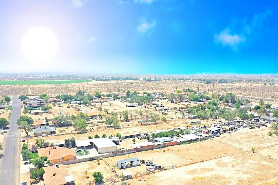 38636 152nd Street E Palmdale, CA 93591