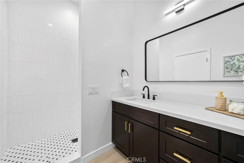 2532 Ganahl Los Angeles, CA 90033
