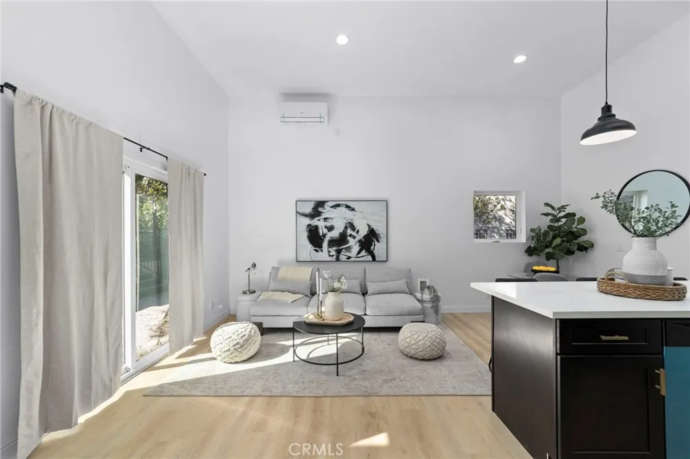 2532 Ganahl Los Angeles, CA 90033
